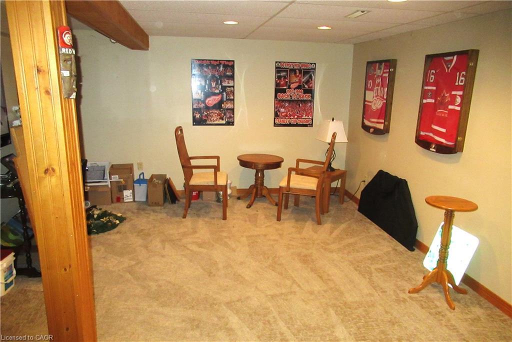 1 Agawam Court, Stoney Creek, ON - Indoor Photo Showing Other Room