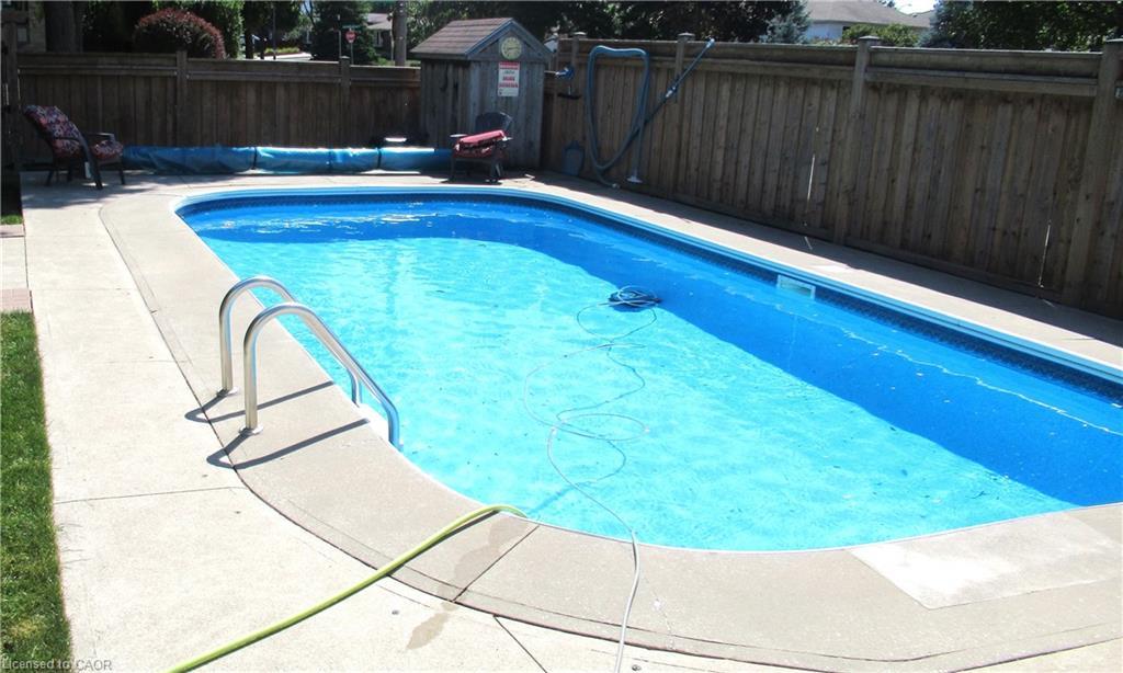 1 Agawam Court, Stoney Creek, ON - Outdoor With In Ground Pool With Backyard