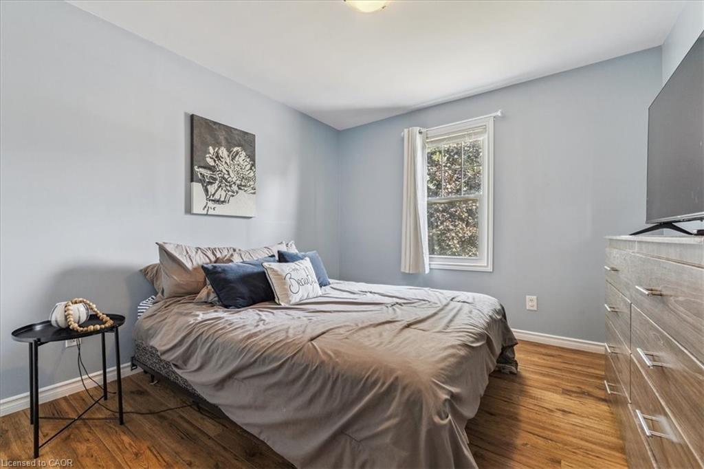 1591 Merrittville Highway, Welland, ON - Indoor Photo Showing Bedroom