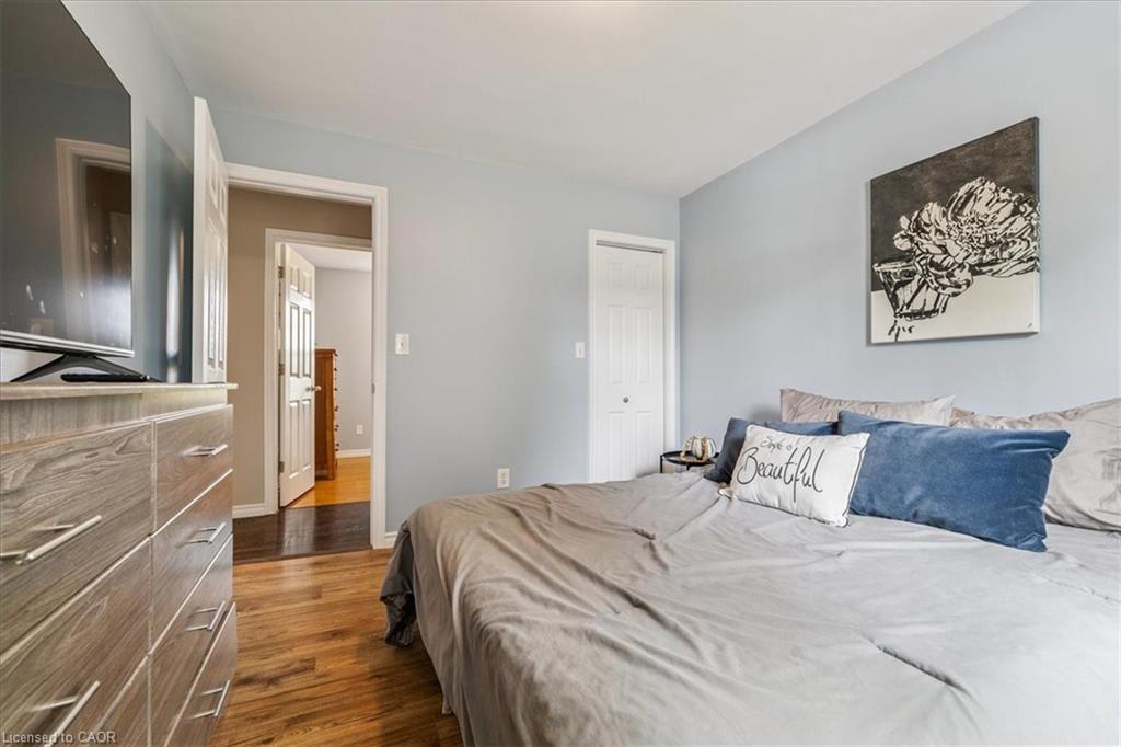 1591 Merrittville Highway, Welland, ON - Indoor Photo Showing Bedroom