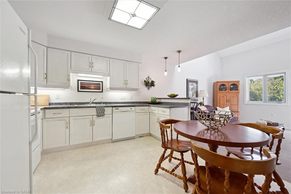 17 Terraview Crescent, Guelph, ON - Indoor