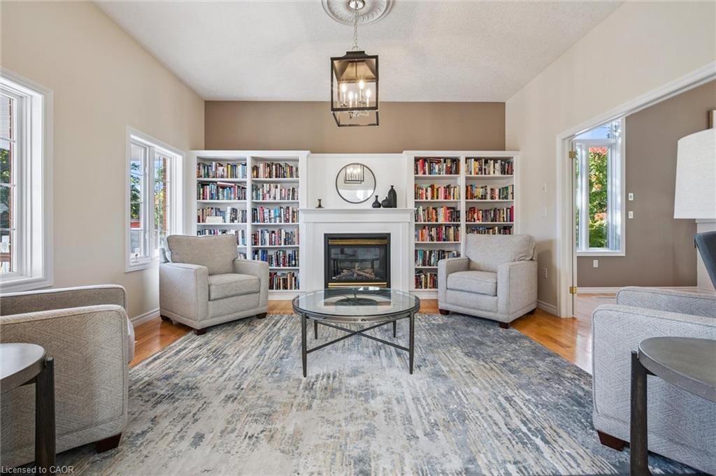 17 Terraview Crescent, Guelph, ON - Indoor Photo Showing Living Room With Fireplace