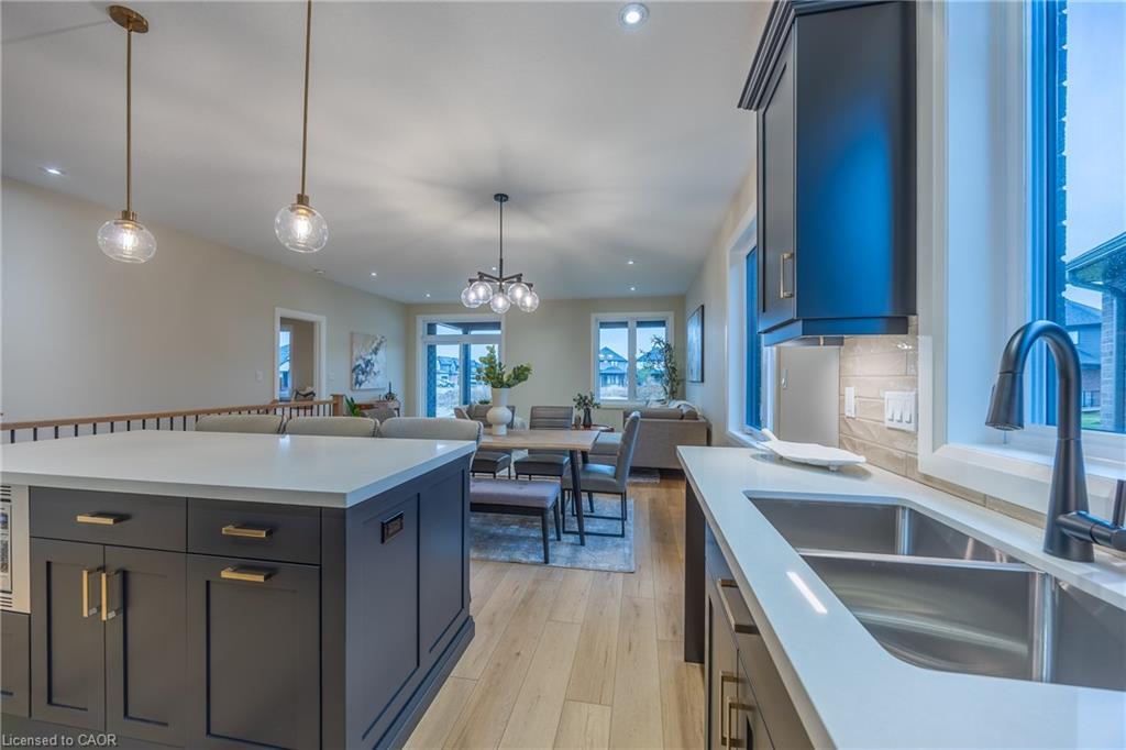 93 Duchess Drive, Delhi, ON - Indoor Photo Showing Kitchen With Double Sink With Upgraded Kitchen