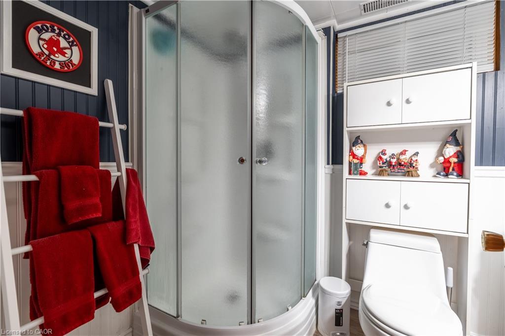 7 Kenwood Crescent, Hamilton, ON - Indoor Photo Showing Bathroom