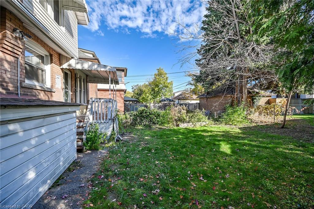 103 Leinster Avenue S, Hamilton, ON - Outdoor