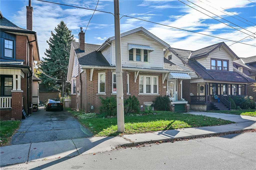 103 Leinster Avenue S, Hamilton, ON - Outdoor With Facade