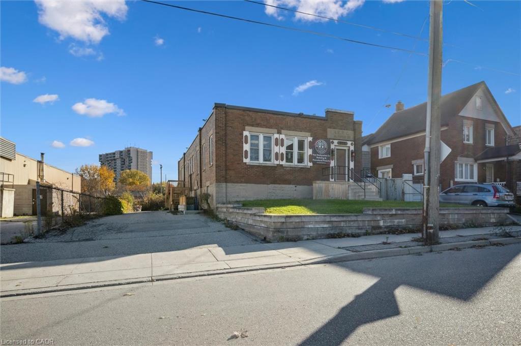 325 Breithaupt Street, Kitchener, ON