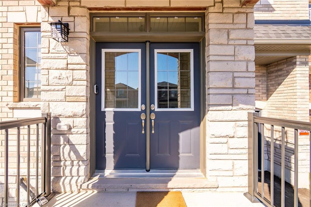 47 Bloomfield Crescent, Cambridge, ON - Outdoor