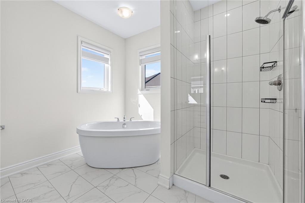 47 Bloomfield Crescent, Cambridge, ON - Indoor Photo Showing Bathroom