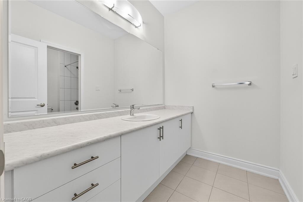 47 Bloomfield Crescent, Cambridge, ON - Indoor Photo Showing Bathroom