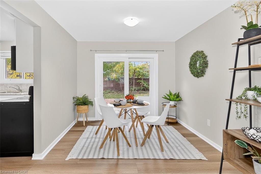 6 Princess Ann Circle, St. Catharines, ON - Indoor Photo Showing Dining Room