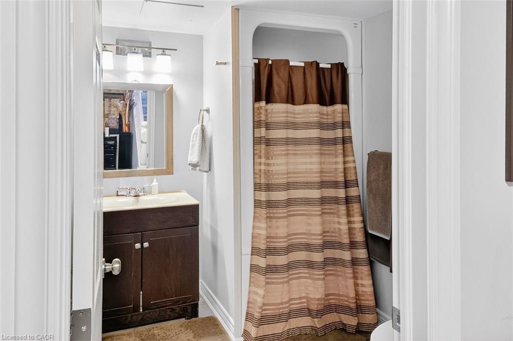 6 Princess Ann Circle, St. Catharines, ON - Indoor Photo Showing Other Room