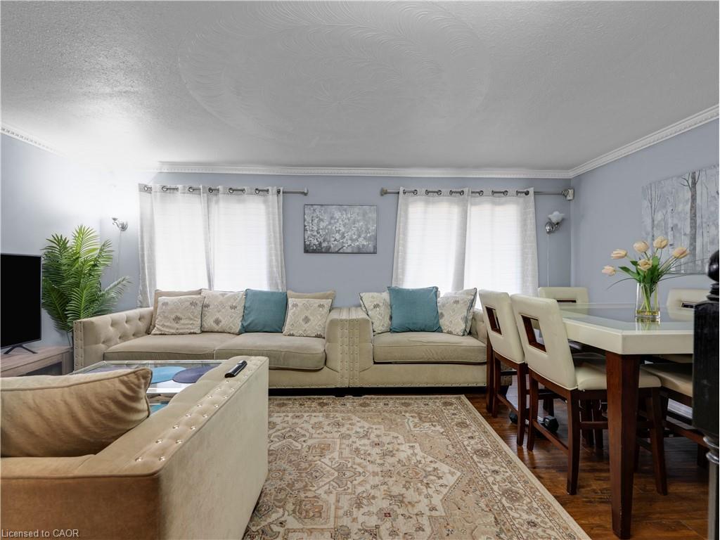 40 Yeoville Court, Hamilton, ON - Indoor