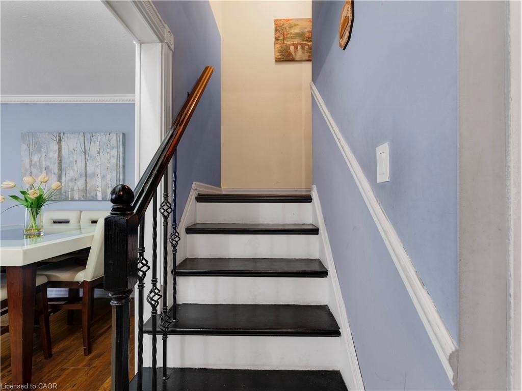 40 Yeoville Court, Hamilton, ON - Indoor Photo Showing Other Room