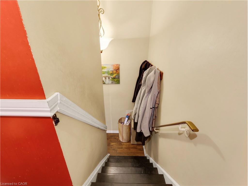 40 Yeoville Court, Hamilton, ON - Indoor Photo Showing Other Room