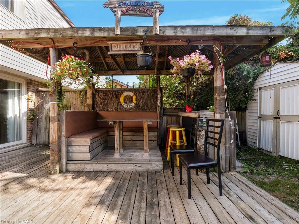 40 Yeoville Court, Hamilton, ON - Outdoor With Deck Patio Veranda With Exterior