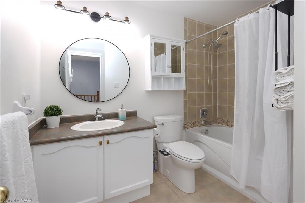 25-1771 Upper Wentworth Street, Hamilton, ON - Indoor Photo Showing Bathroom
