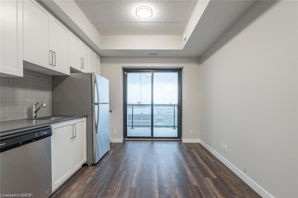 805-15 Queen Street S, Hamilton, ON - Indoor