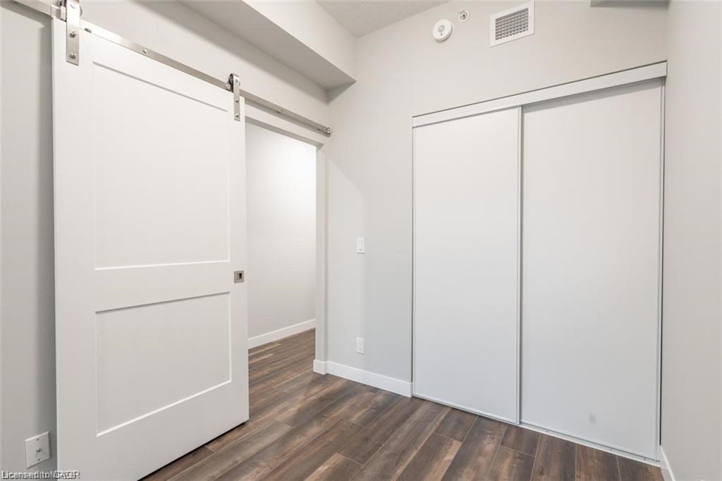 805-15 Queen Street S, Hamilton, ON - Indoor Photo Showing Other Room