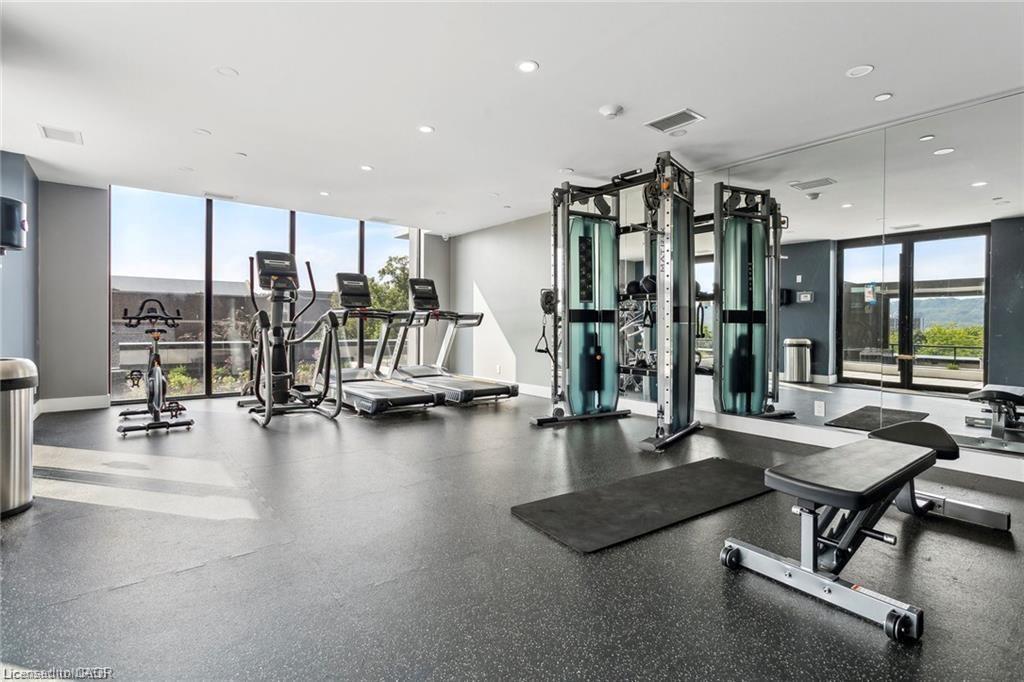 805-15 Queen Street S, Hamilton, ON - Indoor Photo Showing Gym Room