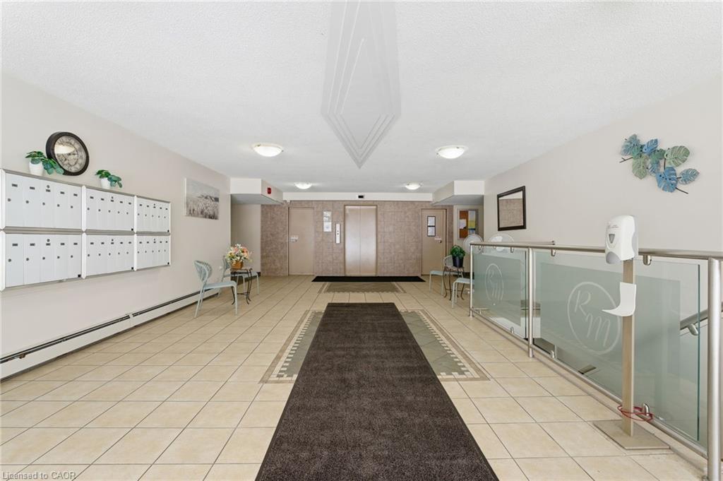 103-510 Queenston Road, Hamilton, ON - Indoor Photo Showing Other Room