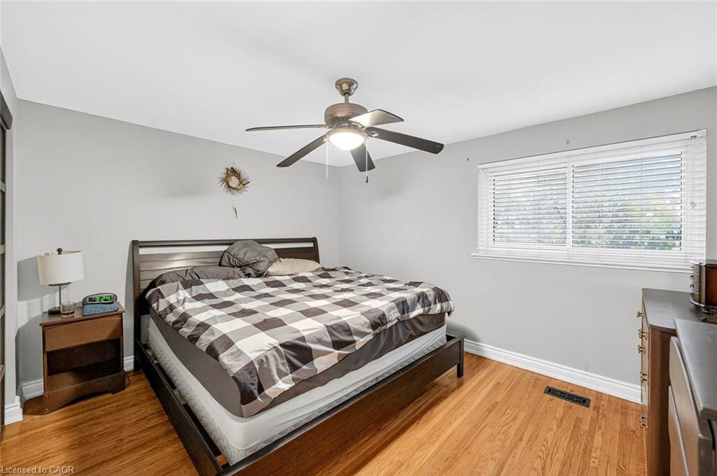 14 Caledon Crescent, Brampton, ON - Indoor Photo Showing Bedroom
