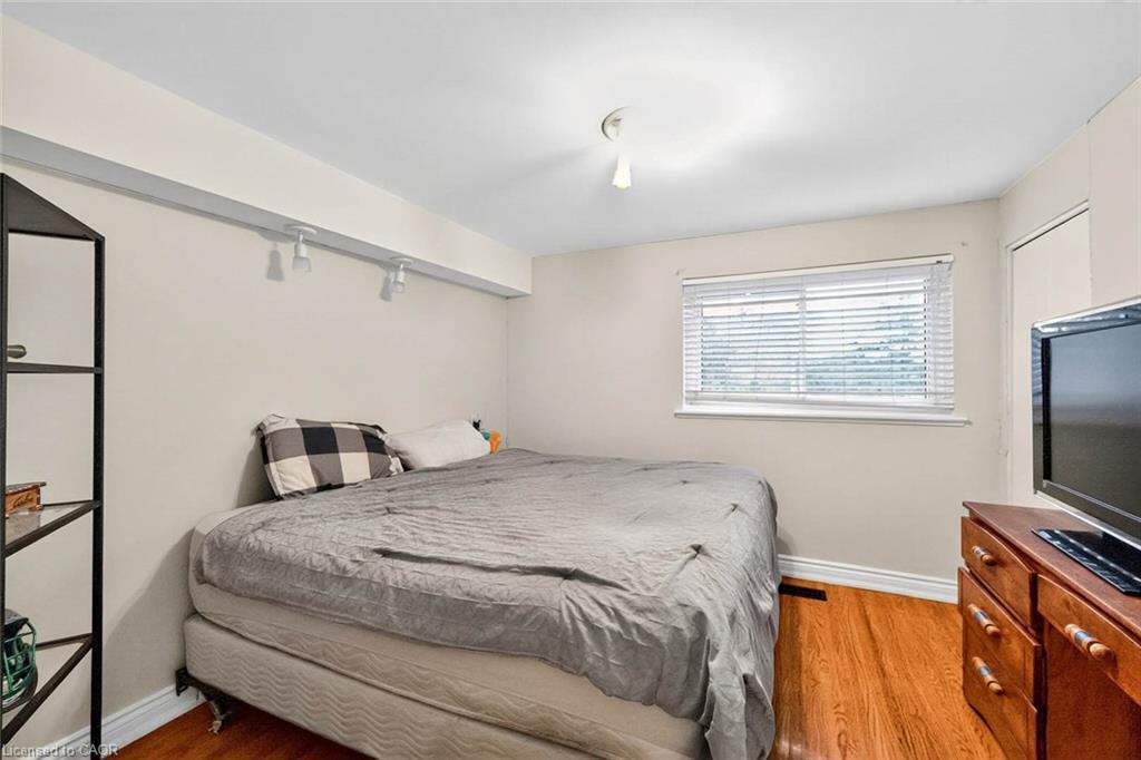 14 Caledon Crescent, Brampton, ON - Indoor Photo Showing Bedroom