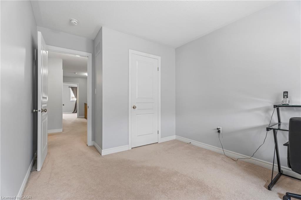 28 Charleswood Crescent, Hamilton, ON - Indoor