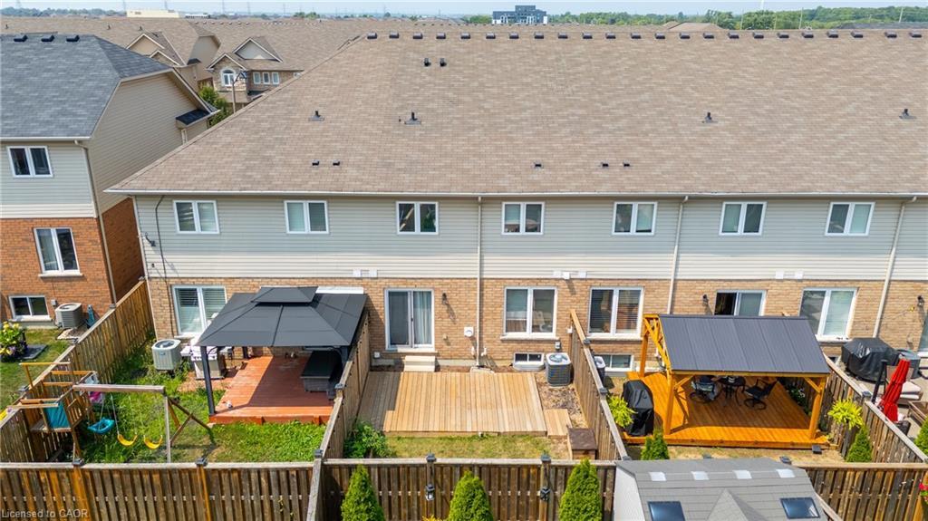 28 Charleswood Crescent, Hamilton, ON - Outdoor