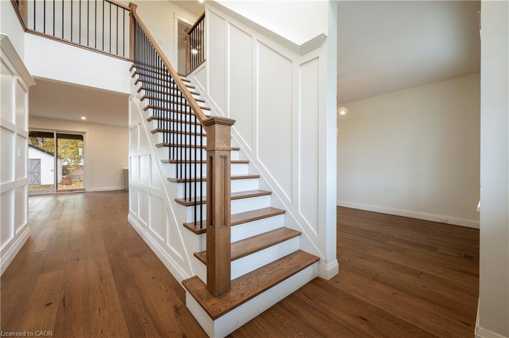 3922 Twenty Third Street, Lincoln, ON - Indoor Photo Showing Other Room
