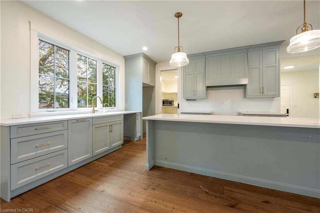 3922 Twenty Third Street, Lincoln, ON - Indoor Photo Showing Kitchen