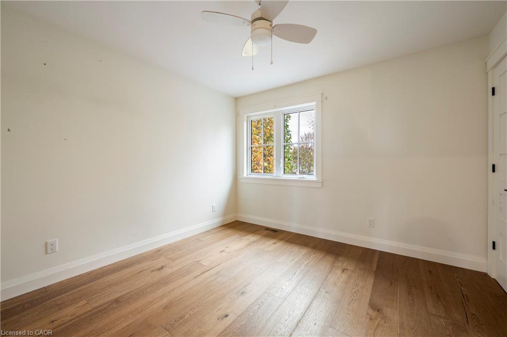 3922 Twenty Third Street, Lincoln, ON - Indoor Photo Showing Other Room