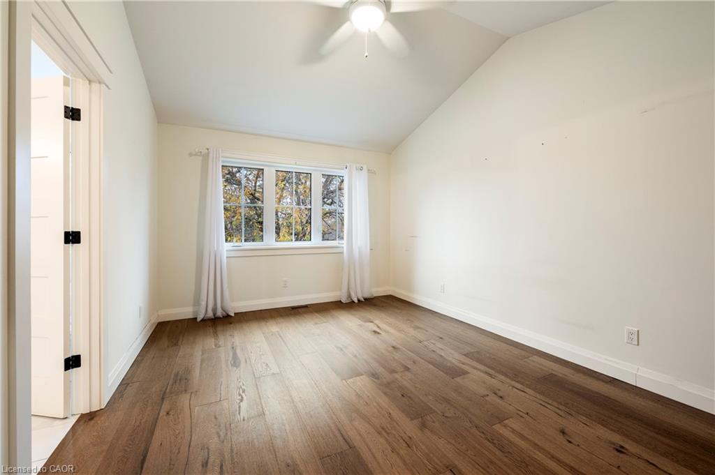 3922 Twenty Third Street, Lincoln, ON - Indoor Photo Showing Other Room