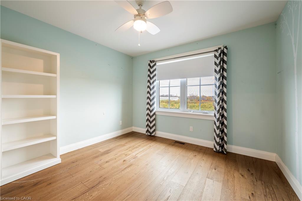 3922 Twenty Third Street, Lincoln, ON - Indoor Photo Showing Other Room