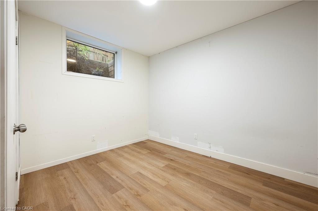 3922 Twenty Third Street, Lincoln, ON - Indoor Photo Showing Other Room