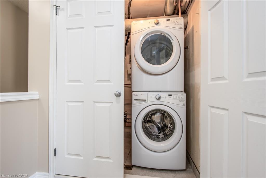 H3-70 Willowrun Drive, Kitchener, ON - Indoor Photo Showing Laundry Room