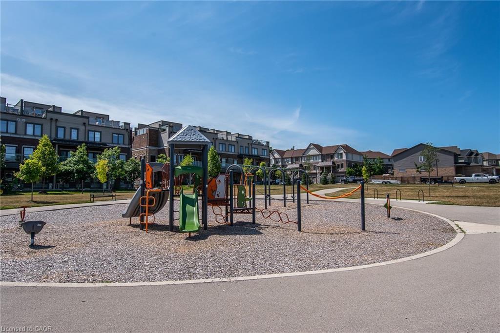 H3-70 Willowrun Drive, Kitchener, ON - Outdoor