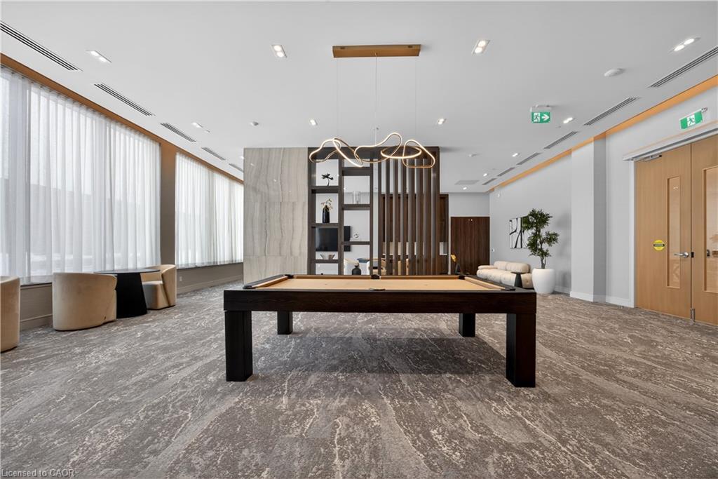 262-333 Sunseeker Avenue, Innisfil, ON - Indoor Photo Showing Other Room