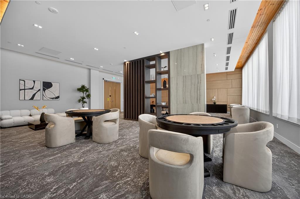 262-333 Sunseeker Avenue, Innisfil, ON - Indoor Photo Showing Other Room