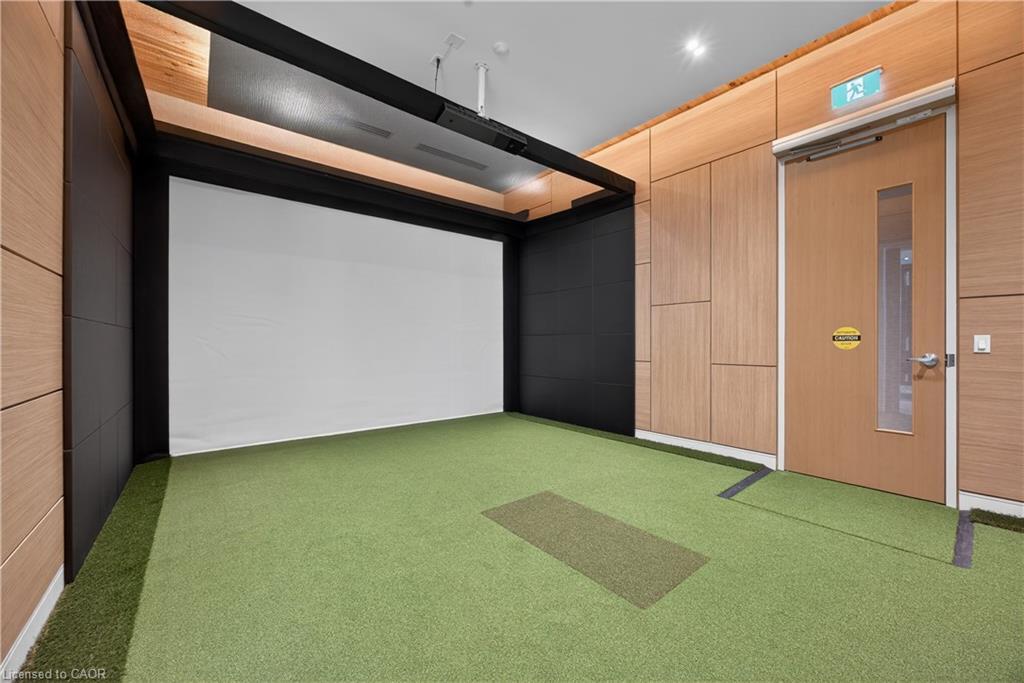 262-333 Sunseeker Avenue, Innisfil, ON - Indoor Photo Showing Other Room