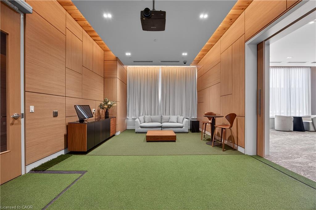 262-333 Sunseeker Avenue, Innisfil, ON - Indoor Photo Showing Other Room