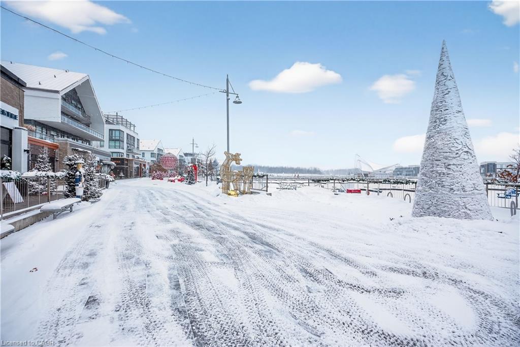 262-333 Sunseeker Avenue, Innisfil, ON - Outdoor