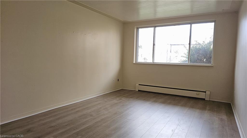 3-357 Connaught Street, Kitchener, ON - Indoor Photo Showing Other Room