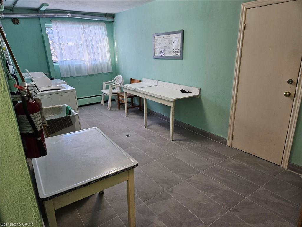 3-357 Connaught Street, Kitchener, ON - Indoor