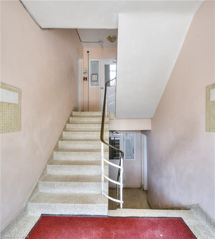 3-357 Connaught Street, Kitchener, ON - Indoor Photo Showing Other Room