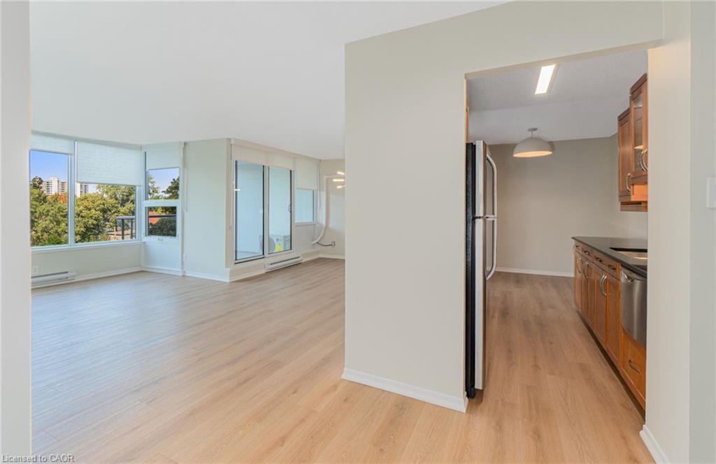 505-75 Queen Street N, Hamilton, ON - Indoor