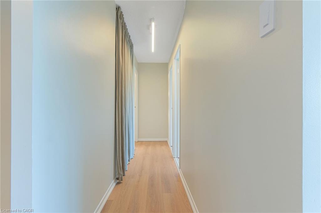 505-75 Queen Street N, Hamilton, ON - Indoor Photo Showing Other Room