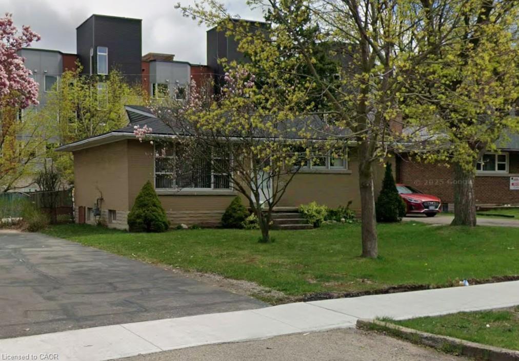 272 Sunview Street, Waterloo, ON