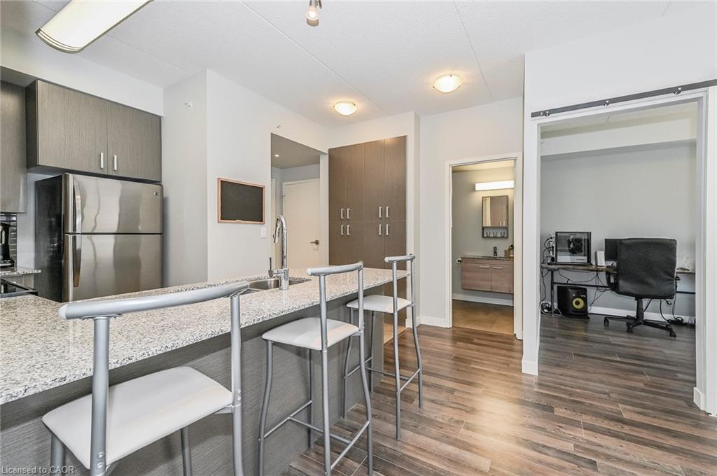 H204-62 Balsam Street, Waterloo, ON - Indoor