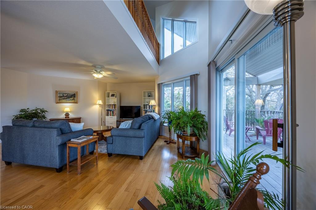 1028 #59 Highway, Port Rowan, ON - Indoor Photo Showing Living Room